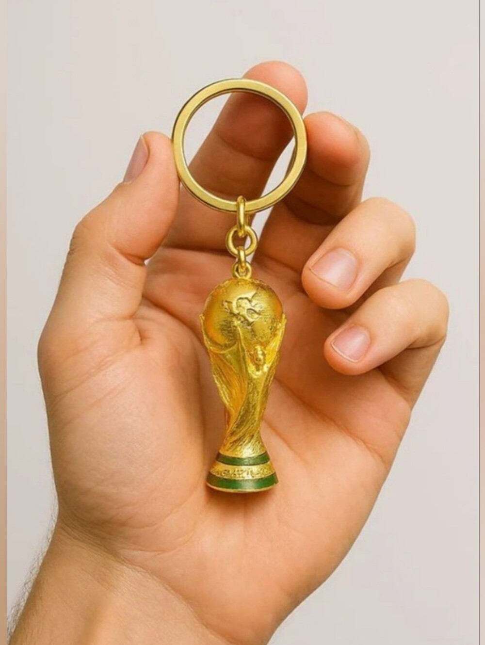 FIFA WORLD CUP TROPHY KEYCHAIN